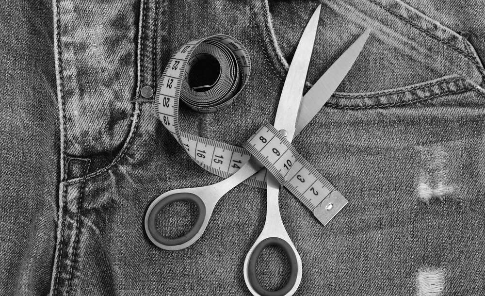 How To Fix Baggy Crotch In Jeans Without Sewing: A Comprehensive Guide 1 Depositphotos 199321384 S