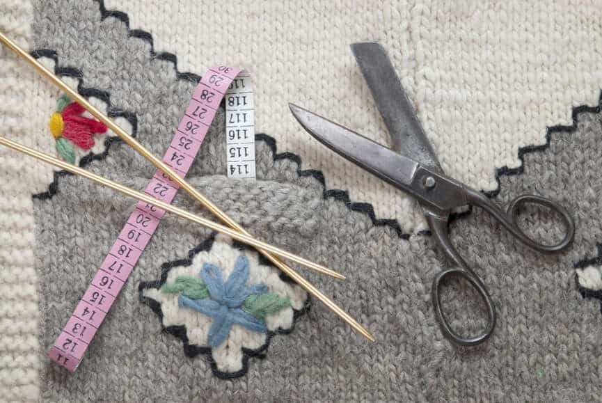 How to Make a Sweater Smaller Without Sewing: A Complete Guide 1 Depositphotos 19990185 S