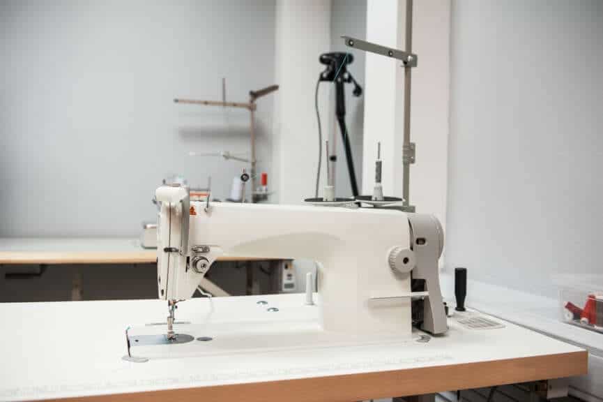 How to Ship an Industrial Sewing Machine! 3 Steps To Consider 1 Depositphotos 270410904 S