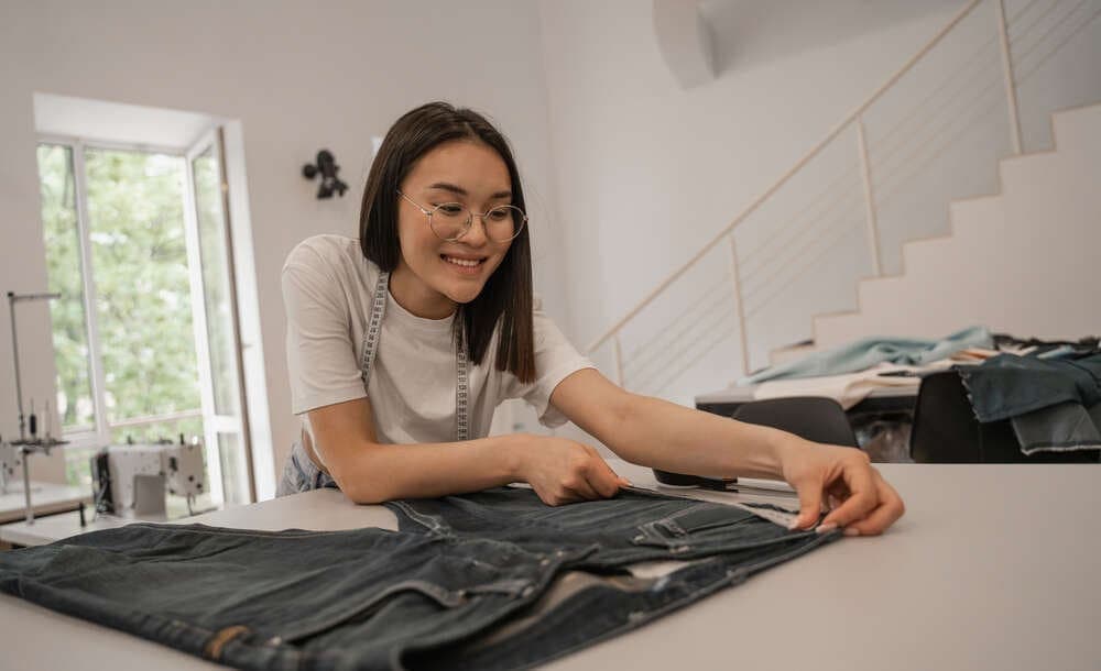 How To Fix Baggy Crotch In Jeans Without Sewing: A Comprehensive Guide 4 Depositphotos 493904466 S