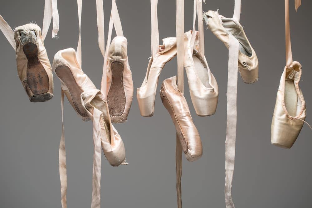 How to Sew Ribbons on Pointe Shoes? 4 Depositphotos 150204672 S