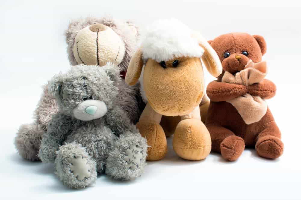 How To Sew Up A Stuffed Animal For Tears and Safekeeping 2 Depositphotos 15457467 S