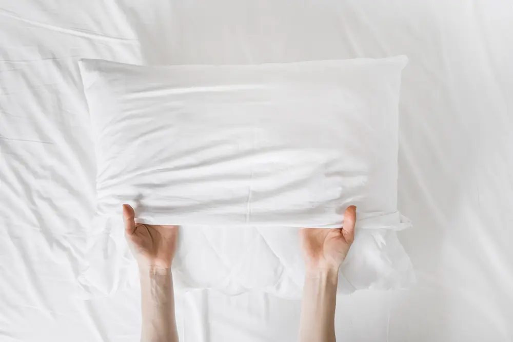 How To Hand Sew A Pillow? A Guide For Newbie 1 How To Hand Sew A Pillow