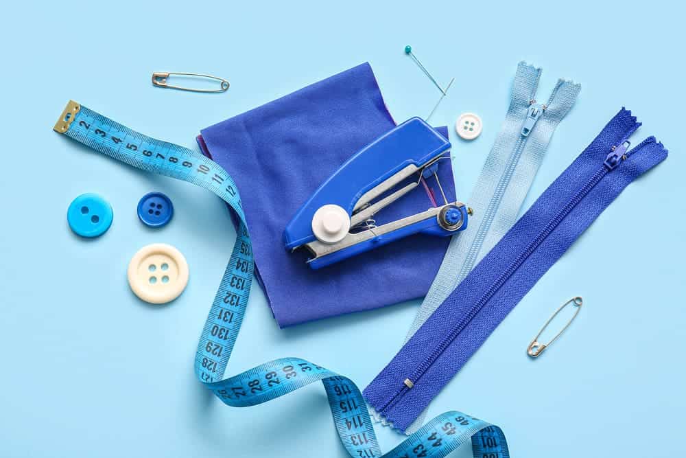 How Does A Hand Held Sewing Machine Work? A Beginner's Guide 4 How Does A Hand Held Sewing Machine Work
