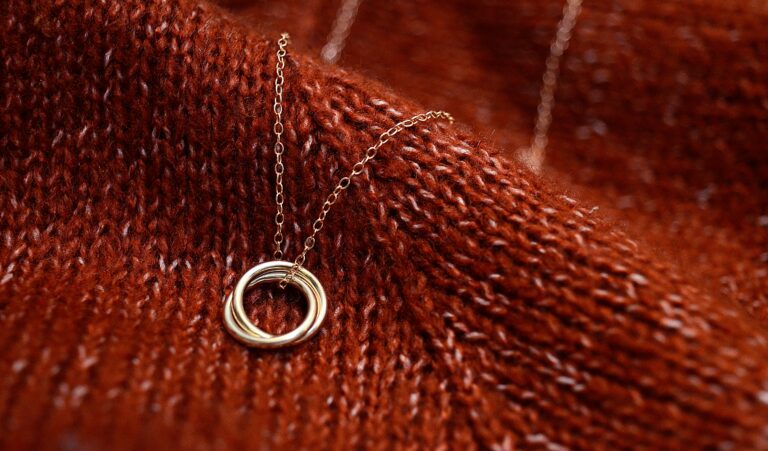 how to sew knit fabric
