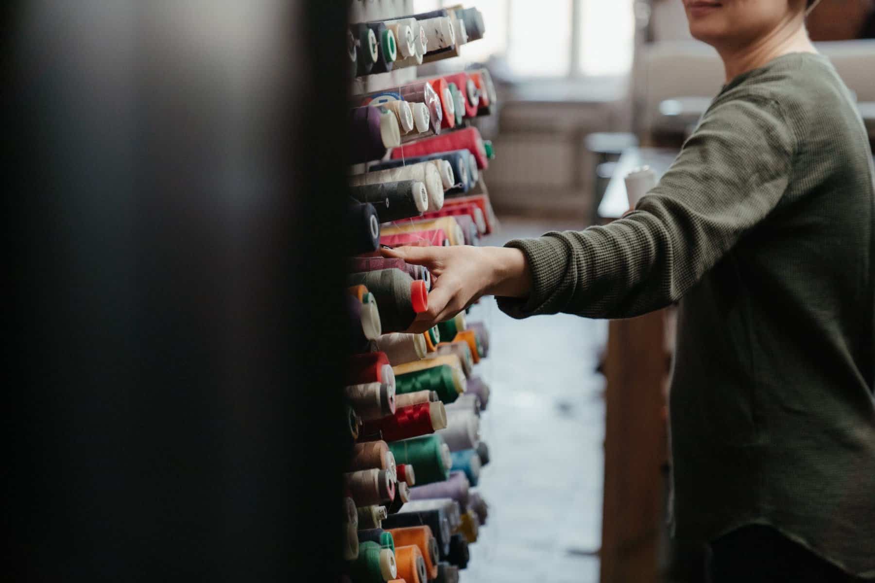 can embroidery thread be used for sewing
