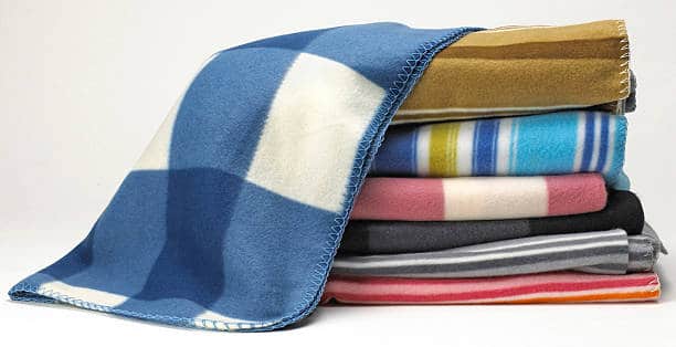 how to make a blanket out of t-shirts without sewing